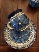 Zestaw talerz z kubkiem ceramika bolesławiecka