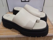 skórzane klapki ma platformiei E8 by Miista roz. 38 wkładka 23,5 cm nowe