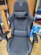 Fotel gamingowy– SENSE7 SPELLCASTER  czarny materiałowy