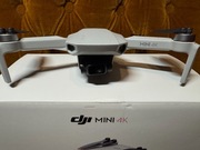 dron DJI Mini 4K w ZESTAWIE - stan idealny!