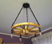 Drewniana lampa z koła od wozu – ręczne wykonanie 5xE14 51cm Żyrandol