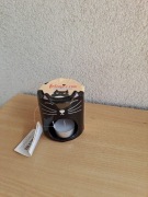 kominek na wosk , olejki lub świece zapachowe