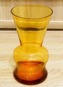 Wazon szklany w kolorze miodowym, Huta Laura Siemianowice Śląskie retro PRL