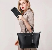 Sprzedam stylową czarną torebkę TanTomi