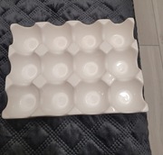 Ceramiczna taca na 12 jajek