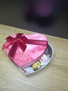 Pudełko na Prezent z Pralinami SERCE 170 gram