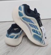 Buty ADIDAS YEEZY 700 V3 KYANITE GY0260, R. 42 2/3