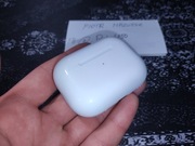 Etui ładujące AirPods Pro 2. generacji Lightning (A2700)
