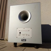 Subwoofer Teufel Concept E Magnum aktywny 400W bass 25cm wyjścia na 5 kolum