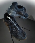 Markowe buty do biegania Adidas GSG czarne solidne r 44