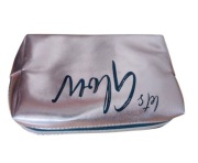 Damska elegancka markowa kosmetyczka Lacura zapinana na zamek