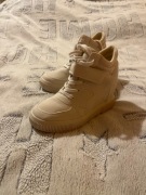 Sneakersy beżowe Quazi