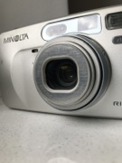 Minolta zoom 140 kompaktowy  cały aluminiowy 