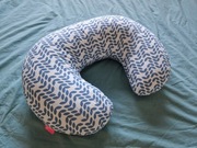 Poduszka do karmienia Motherhood fasolka