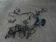 Lexus Toyota wiązka silnika puszka bezpieczników 2,5 hybrid 