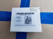 POLSCY ŻOŁNIERZE - WRZESIEŃ 1939 - 2 FIGURKI SIEDZĄCE