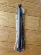 Listwa drzwi przód lewa Tesla Model S 2021+ Plaid Palladium 1564273-01-D