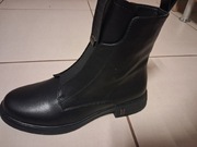 Nowe skórzane botki damskie w rozmiarze 39