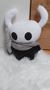 Maskotka z gry Hollow Knight