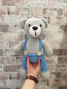 Miś misiu na szydełku szary handmade prezent na urodziny chrzciny dostępny
