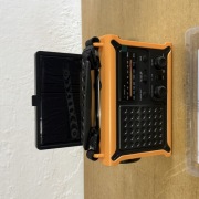 przenośne radio awaryjne marki ROCAM