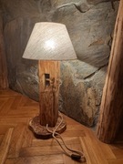 Lampa ze starego drewana. Rękodzieło 
