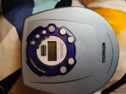 Discman Thomson. 
