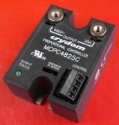 REGULATOR MOCY crydom MCPC4825C 400V 25A PRZEKAŹNIK PÓŁPRZEWODNIKOWY ANALOG