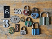 Stare kłódki tabliczki Vintage