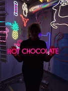 Neon LED napis na ścianę.Gorąca czekolada