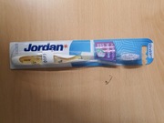 SZCZOTECZKA DO ZĘBÓW JORDAN BARDZO MIĘKKA ULTRASOFT