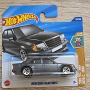 Hot Wheels 2025 - Mercedes-Benz 500E