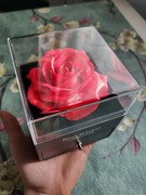 Ozdobne pudełko prezentowe czarne z wieczną różą, walentynki 