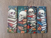 4 zakładki magnetyczne do książek. Czaszki i książki