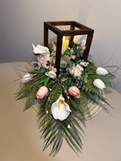 Stroik na cmentarz świecą led