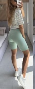Lenoshka prążkowane kolarki krótkie legginsy push up pistacja mięta