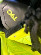 Buty sportowe Nike T90 – Rozmiar 36.5, dla młodych sportowców