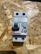 LEGRAND WYŁĄCZNIK RÓŻNICOWONADPRĄDOWY P 312 2P B 16A 30MA 