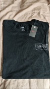 Levi's czarny t-shirt rozm XL nadruk białe konturowe logo w biały kontur 