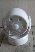 BEZPRZEWODOWA LAMPKA Z CZUJNIKIEM RUCHU LED