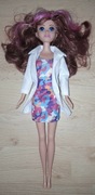Lalka typu Barbie - fashion doll.
