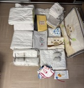 Zestaw wyprawka do łóżeczka