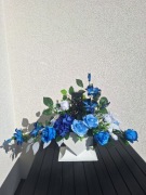 Kompozycja w białym sercu z lampionem solarnym,Stroik na cmentarz 