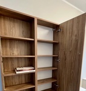 Wisząca szafka / regał złożony z 3 elementów 