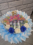 Bukiet z róż mydlanych i zdrapek