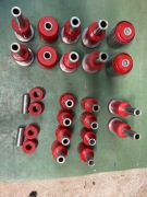 Tuleje wahaczy polibusze Pajero III