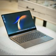 Samsung Galaxy Book3 360 i7 / 16 GB RAM / 512