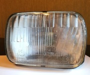 Reflektor przedni  FIAT 126p używany