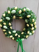 Wiosenno-wielkanocny wianek na drzwi 