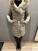 Płaszcz puchowy Ochnik złoty champagne pikowany naturalny jenot S